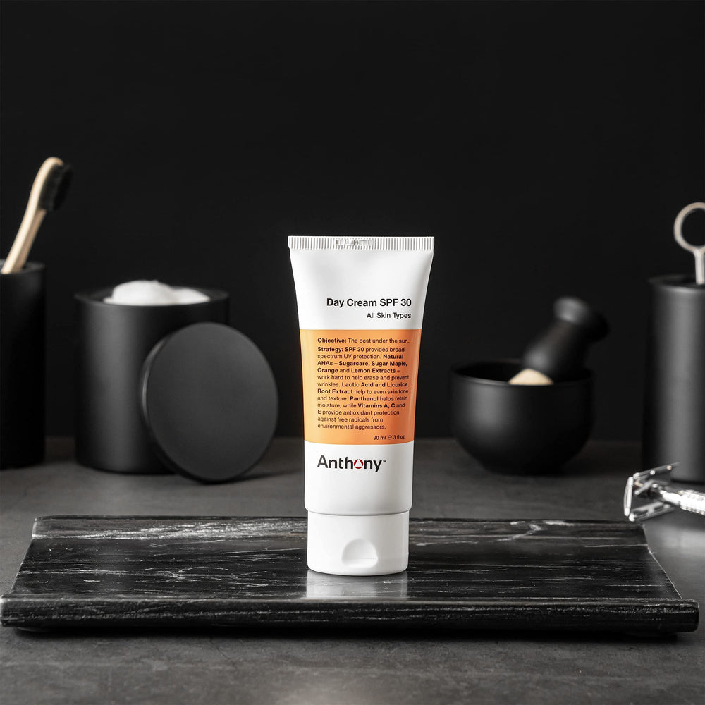 Anthony Crème Jour SPF30 — protection solaire intégrée pour la routine journalière.