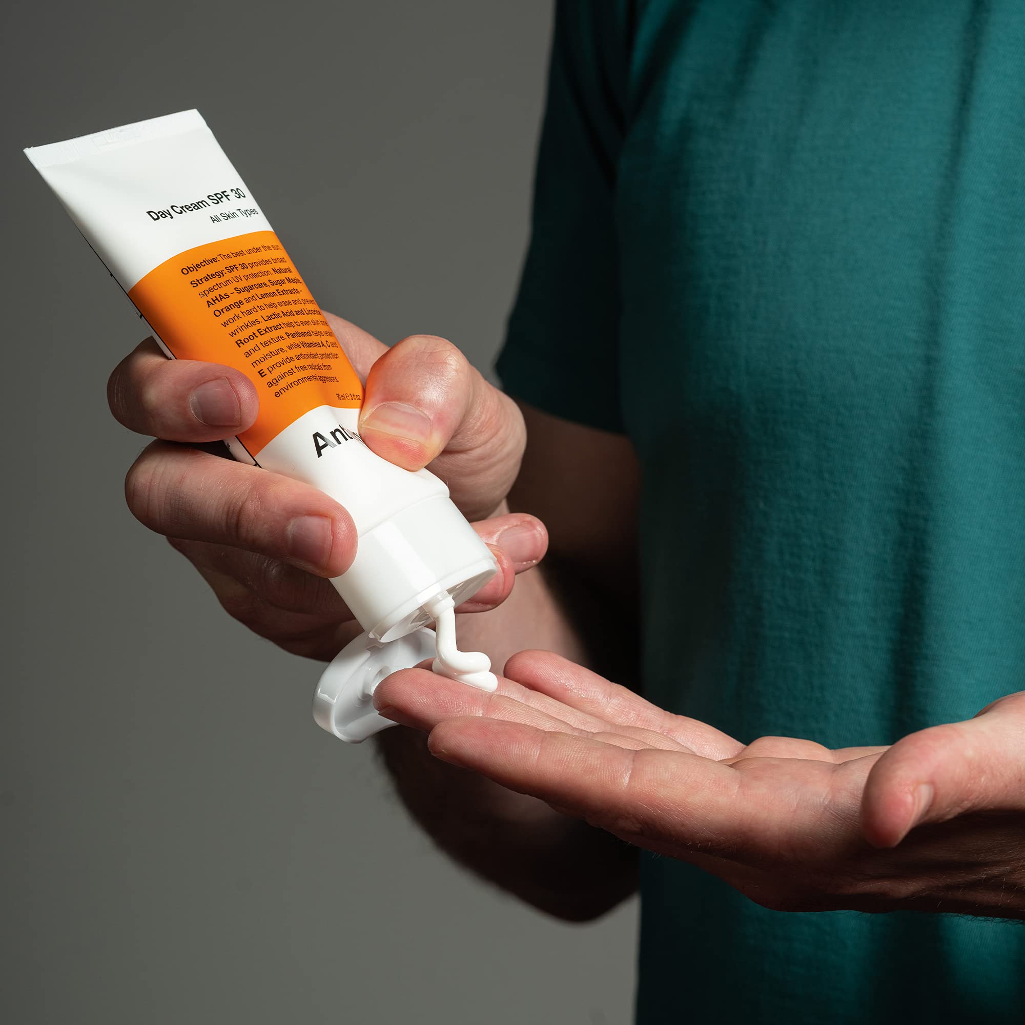 Anthony Crème Jour SPF30 — sans parabènes et sans ingrédients agressifs.