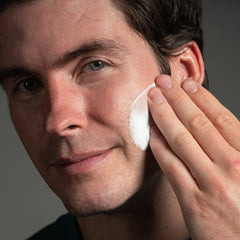 Anthony hidratante facial para hombres, uso diario, piel suave y cómoda.