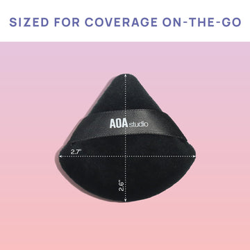AOA Studio Velvet Puffs: diseño ergonómico para maquillaje cómodo.