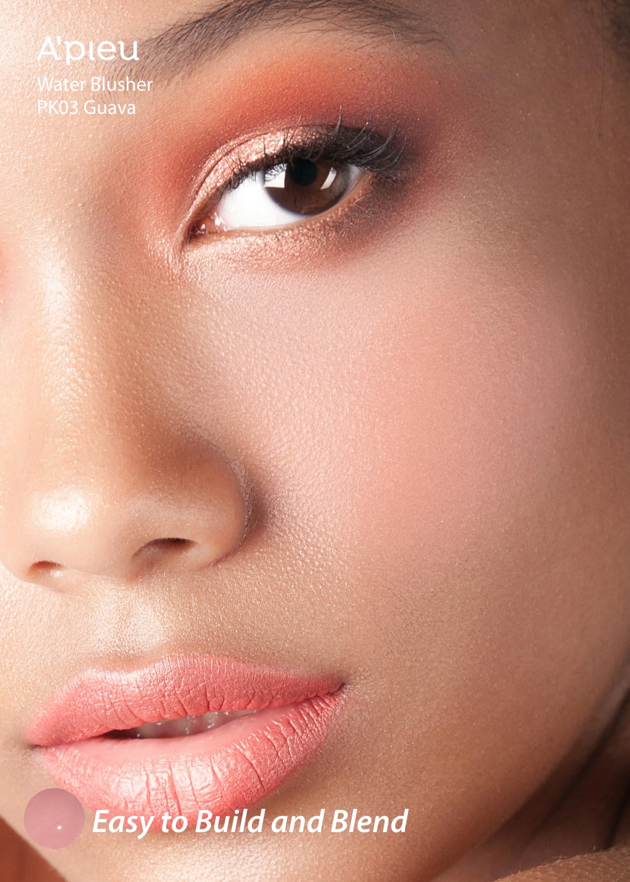 A'PIEU Juicy-Pang Water Blusher presenta color sutil que se funde con la piel.