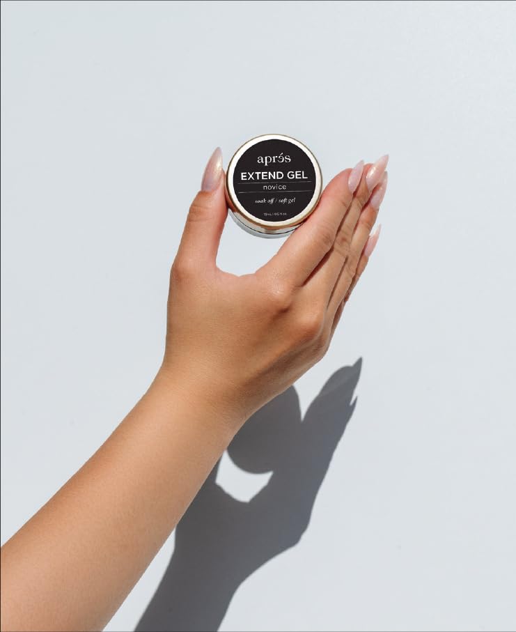 APRÉS Extend Gel Novice, uñas terminadas con acabado profesional en casa
