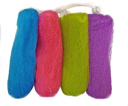 Aquasentials bolsa exfoliante de malla para jabón, ideal para espumar la piel suavemente.