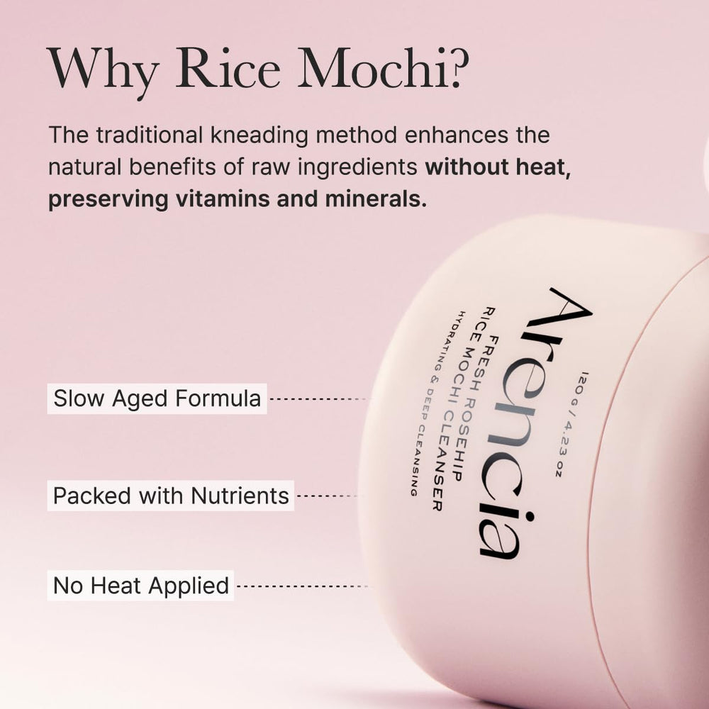 ARENCIA Rosehip Brightening Rice Mochi: envase compacto, perfecto para viaje.