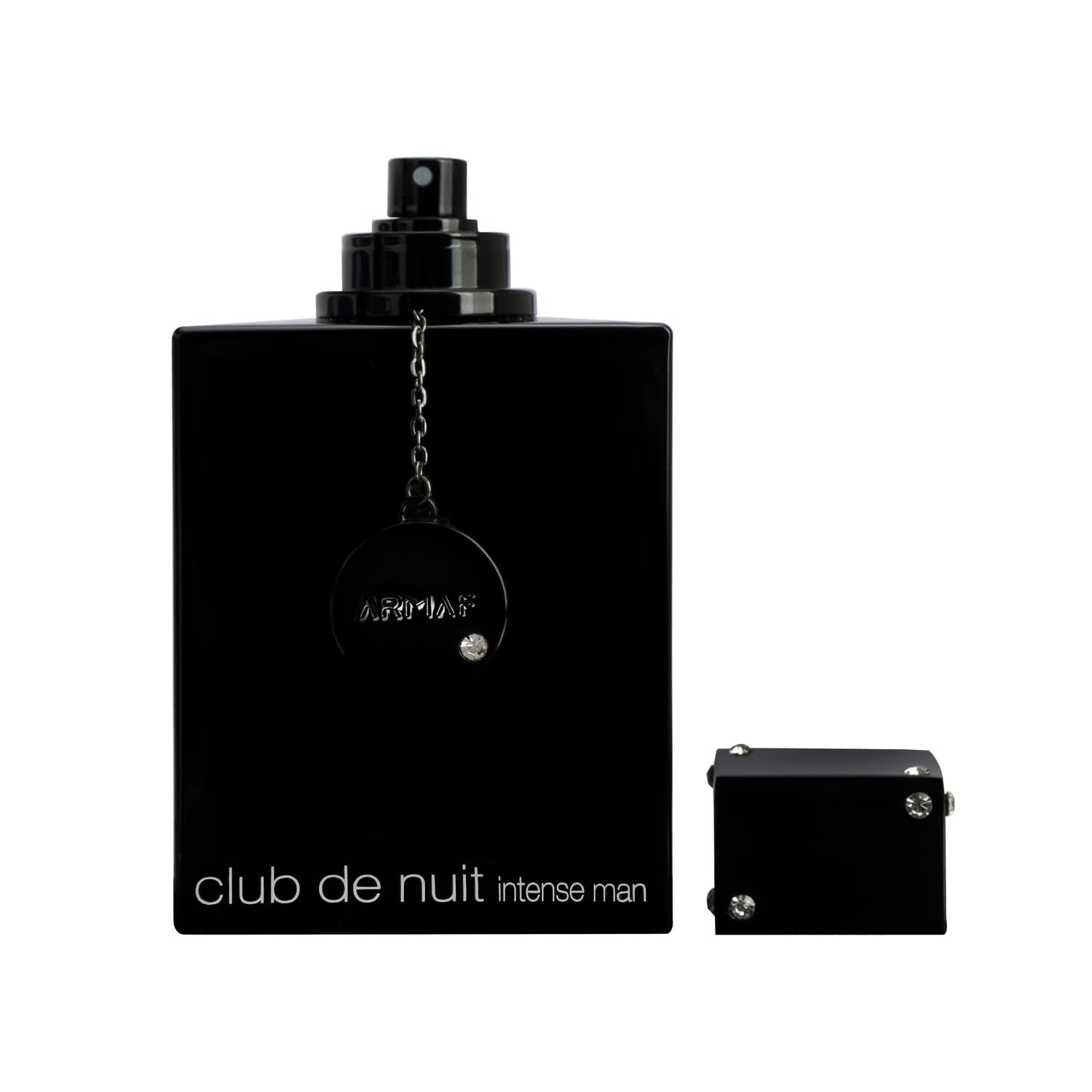 Armaf Club de Nuit Intense Man, botella negra elegante para armario.