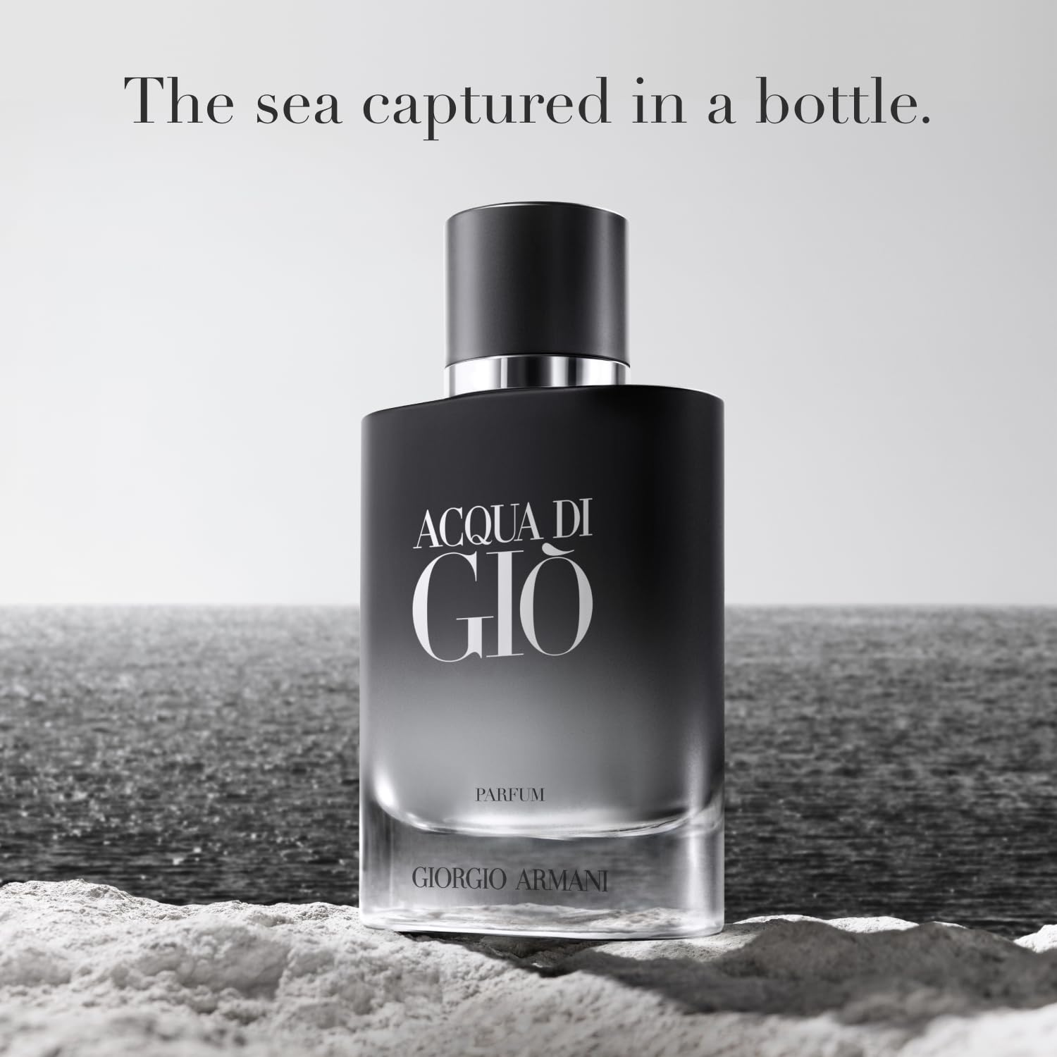 Armani Beauty Acqua di Giò Parfum, tapa magnética, acabado premium para colección.