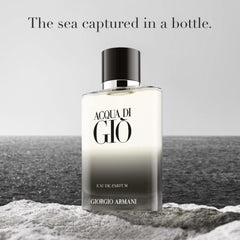 Armani Beauty Acqua di Gio: tapa con monograma para un toque distintivo.