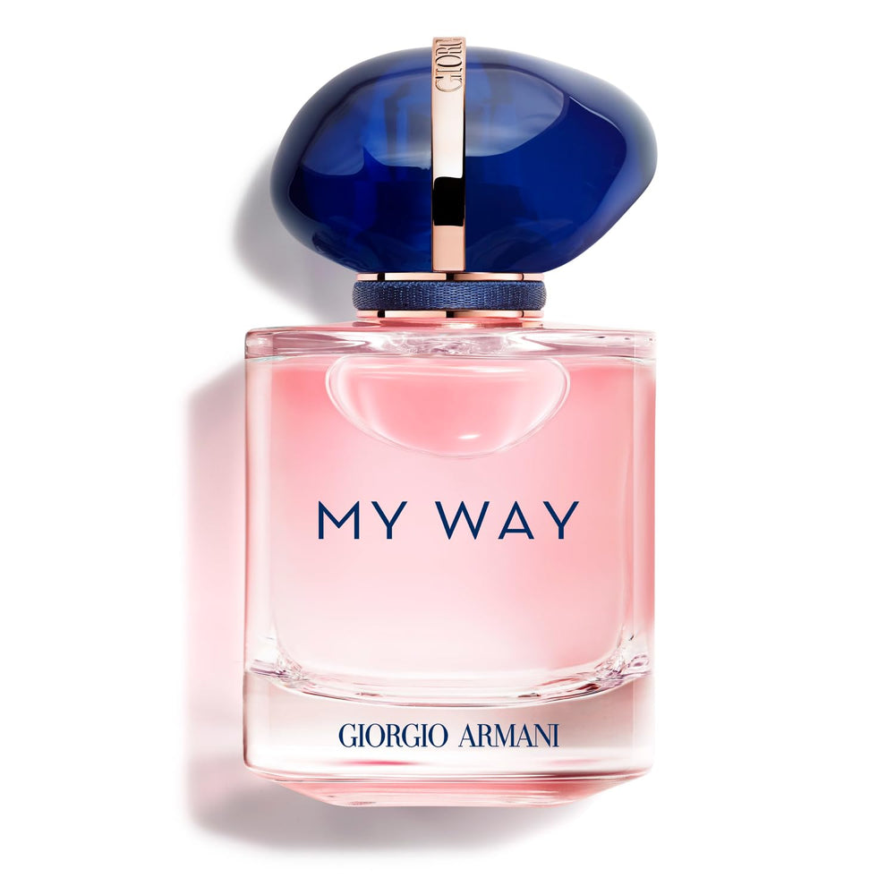 Armani Beauty My Way, botella fragancia en primer plano, diseño elegante para tu rutina diaria.