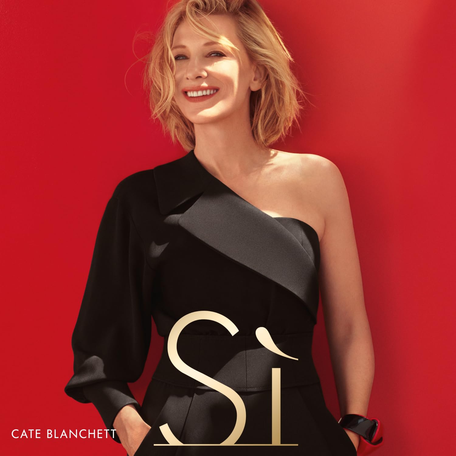 Armani Sì: caja regalo, presentación elegante para sorprender.
