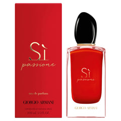 Armani Si Passione, frasco floral, ideal para ocasiones especiales y dejar una impresión.