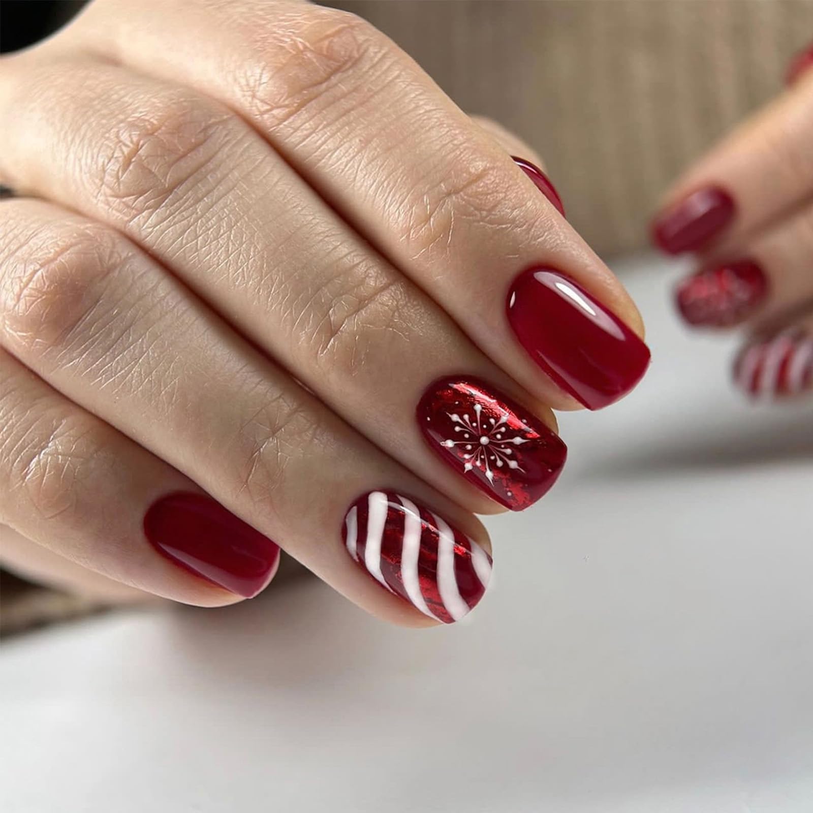 AROVFAM Uñas postizas Navidad nevadas, acabado brillante para fiestas.