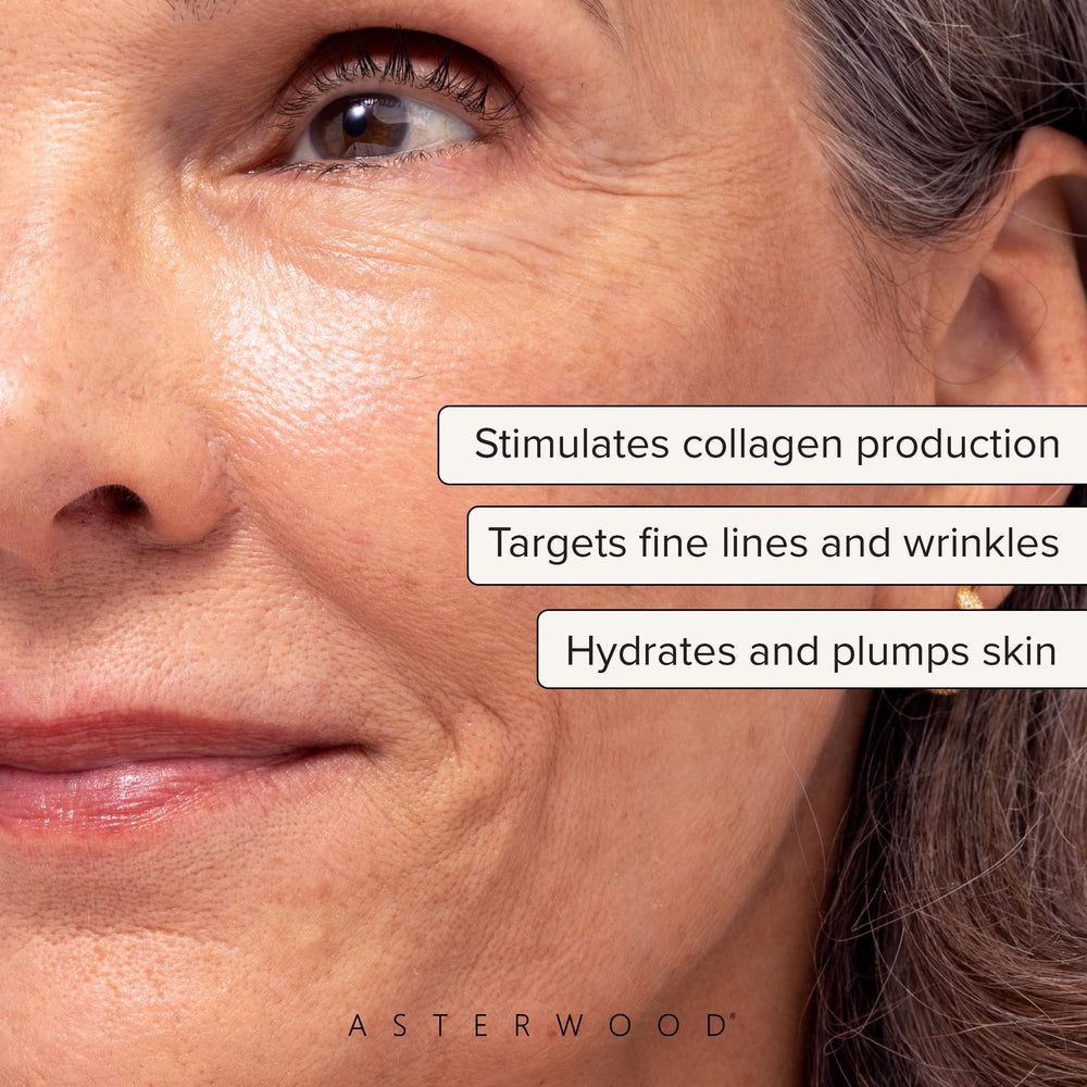 Aplicación en la palma con Asterwood Serum para rostro suave.