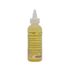 Aunt Jackie's Frizz Rebel: aplicación en manos para distribuir brillo y nutrición.
