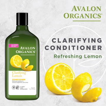 Aplicación del Acondicionador Clarificante de Limón Avalon Organics en cabello recién lavado