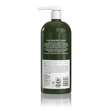 Espuma densa del champú Avalon Organics durante la aplicación.