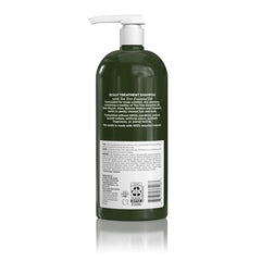 Espuma densa del champú Avalon Organics durante la aplicación.