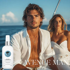 Avenue Man texturización de pelo, manos aplicando para volumen ligero.