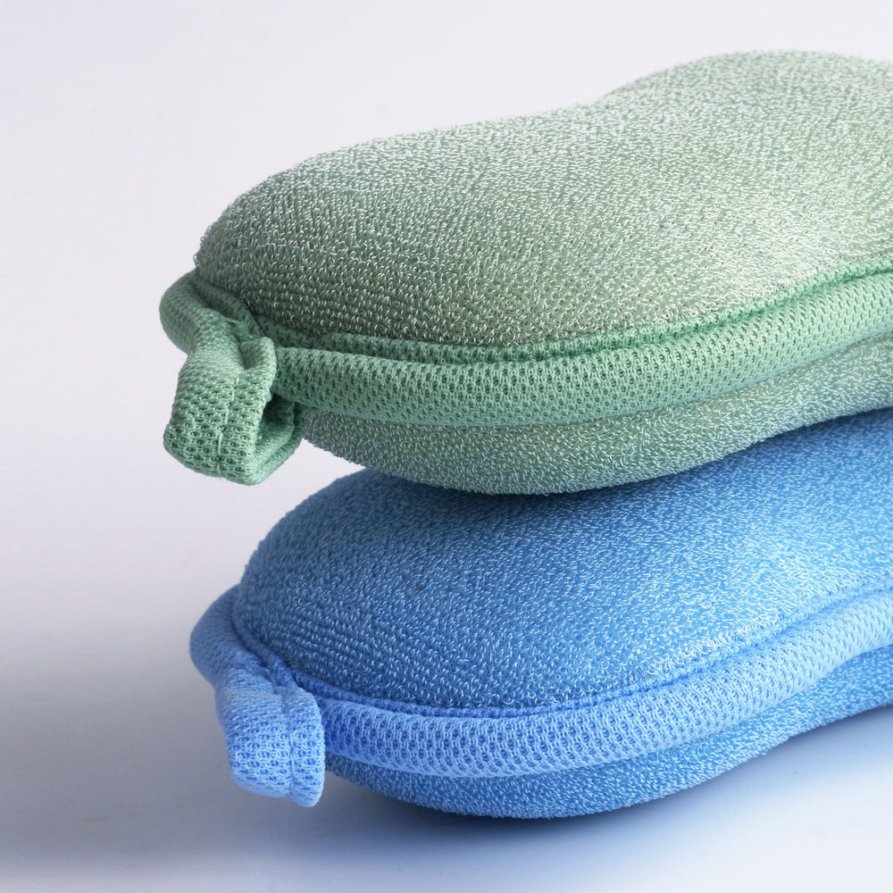 Agarre cómodo BabaMate, ideal para sostener durante el baño del bebé.