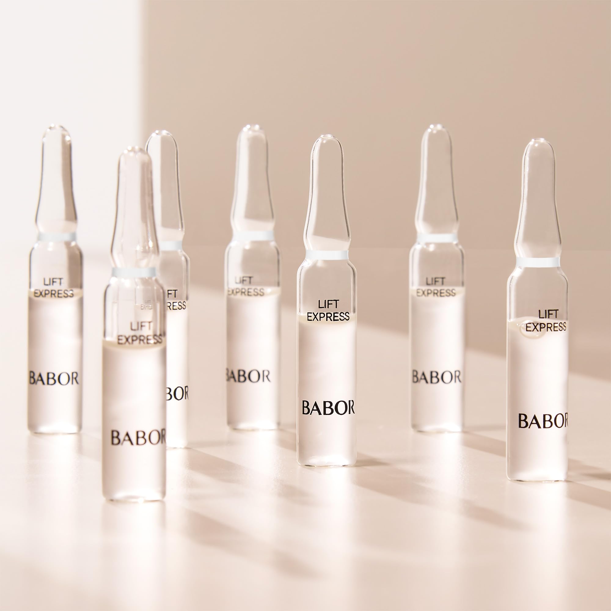 BABOR Lift Express serum concentrado ayuda a una piel más uniforme.