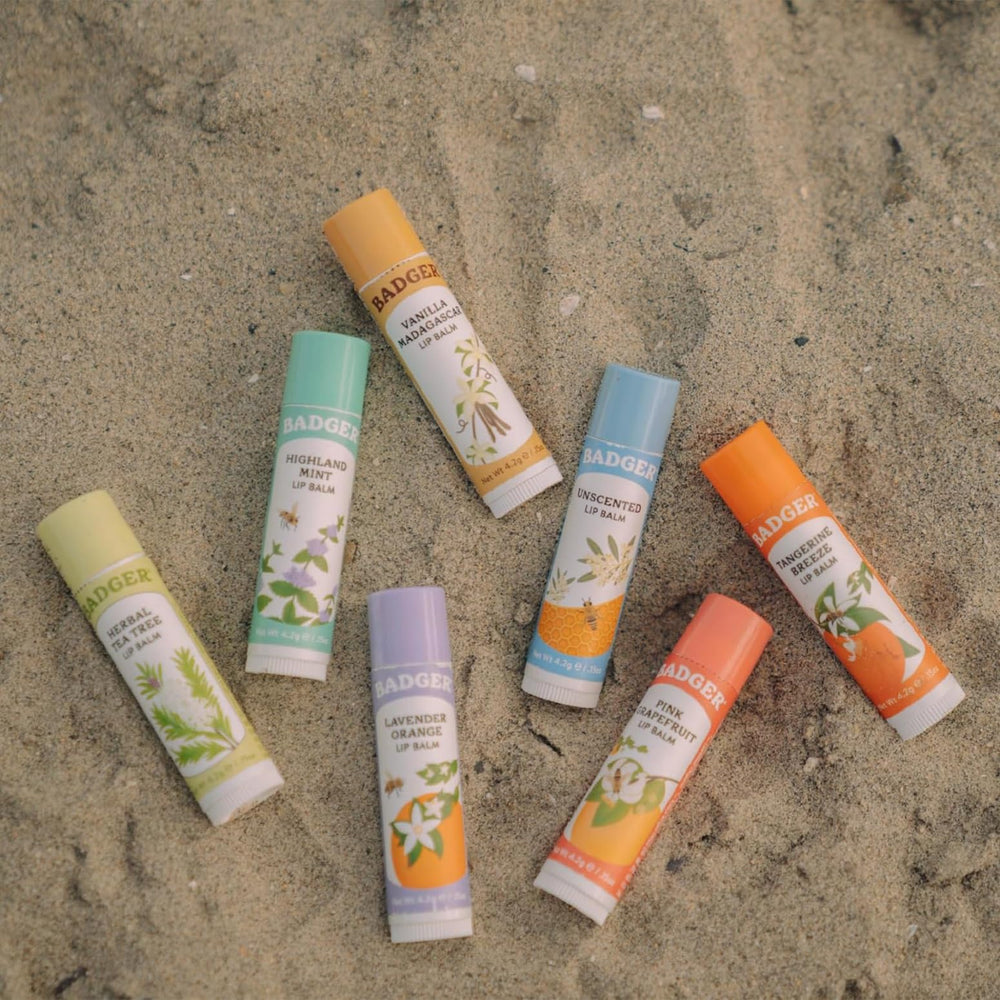 Mint leaves and balm emphasize refreshing Highland Mint aroma