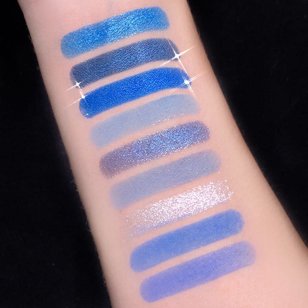 BAISEN DIARY Paleta de sombras azules con acabados mate y brillo