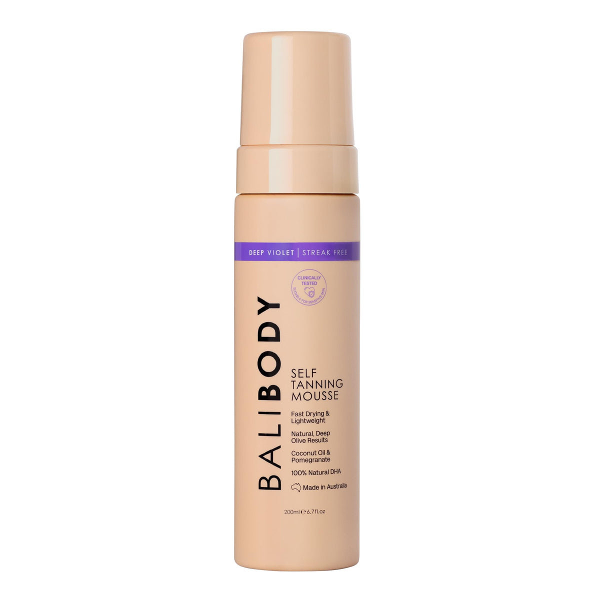 Bali Body Mousse bronceadora violeta profundo, aplicación suave y uniforme.