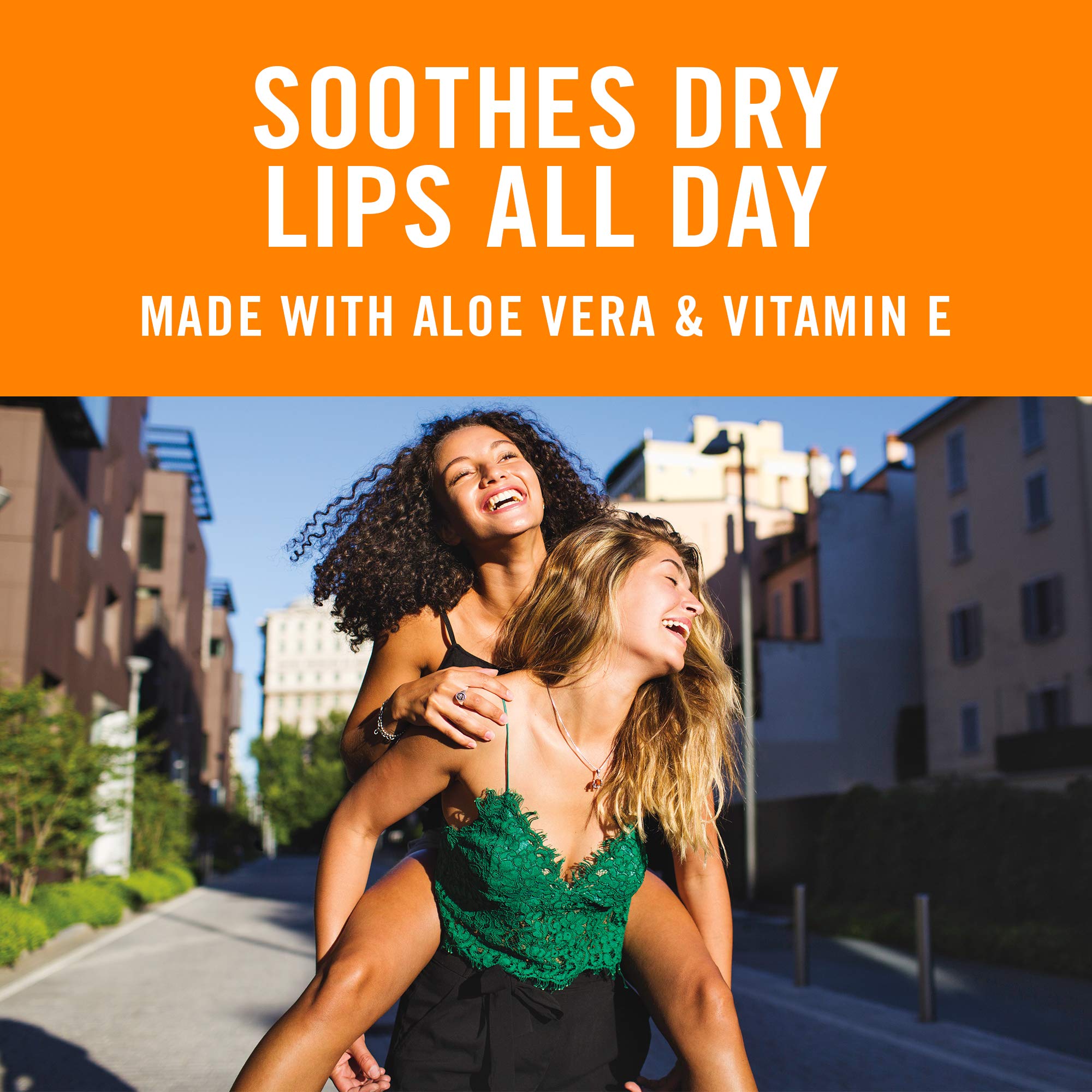 Banana Boat bálsamo labial aloe vera calma labios secos.