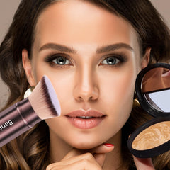 Banidy brocha Kabuki con tapa protectora mantiene las cerdas limpias.