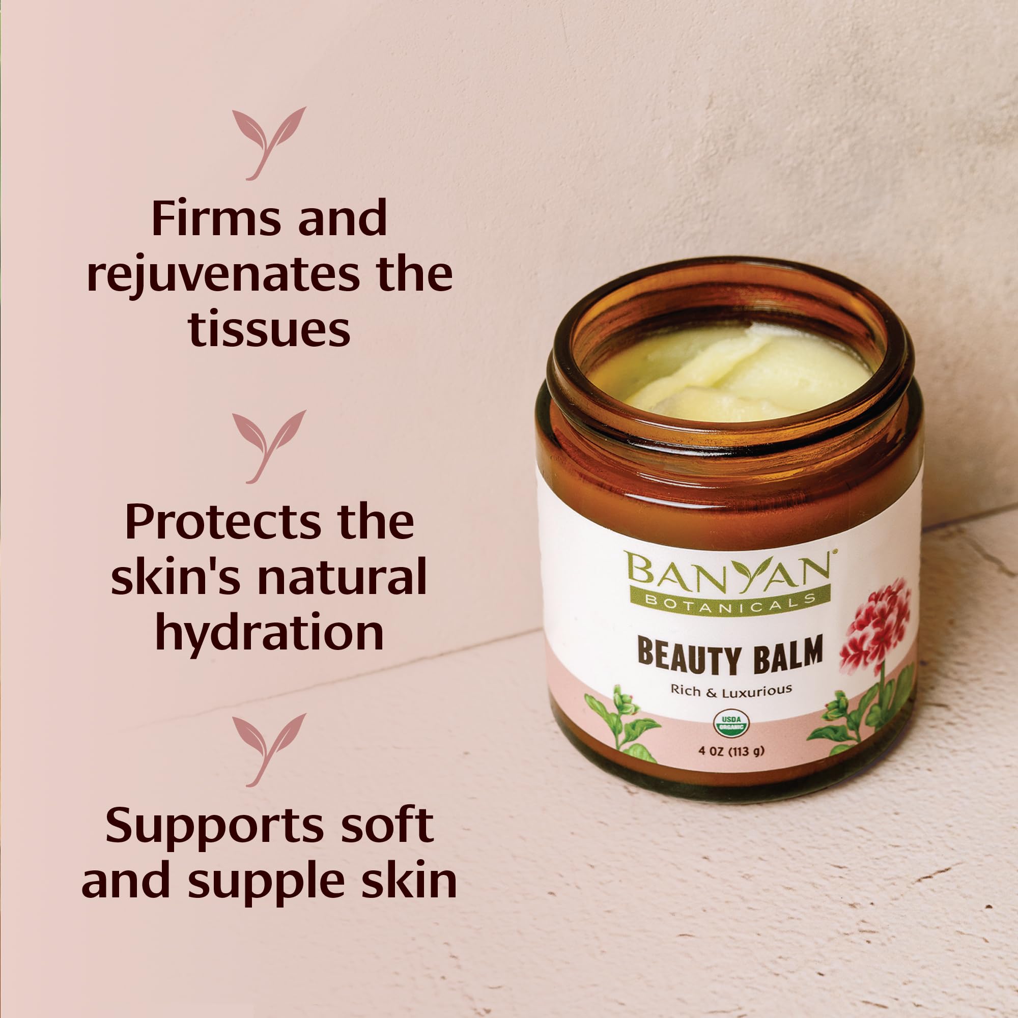 Beauty Balm Banyan Botanicals, herbes ayurvédiques Shatavari et Ashwagandha, revitalisent la peau.