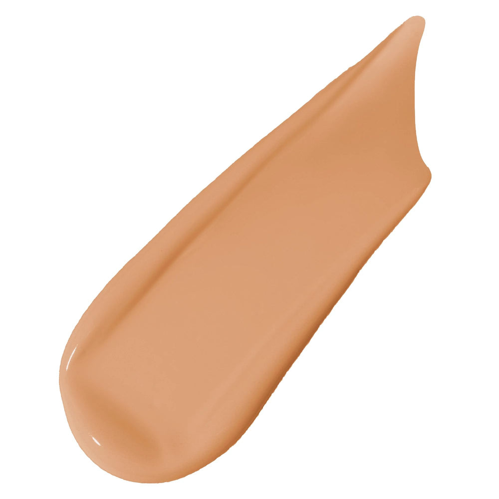 Barepro 24HR con pigmentos tono imitación piel para acabado natural.