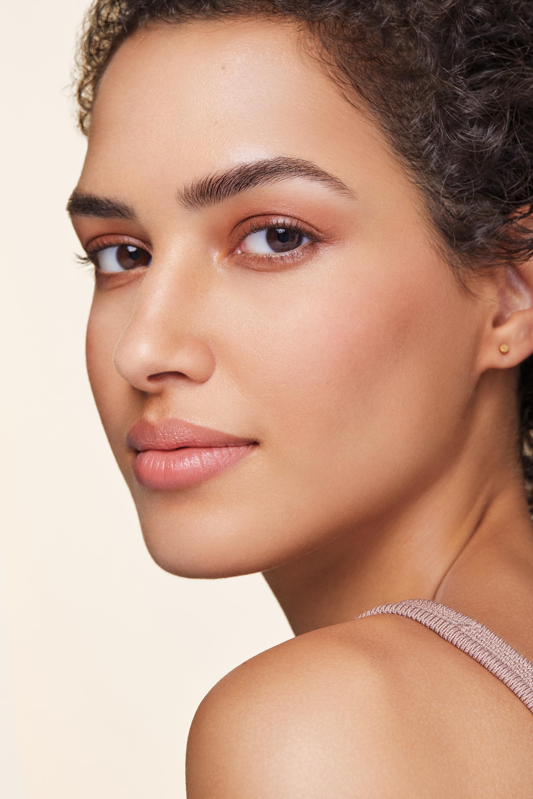 bareMinerals Mineralist fórmula con argán y panthenol para nutrir las cejas