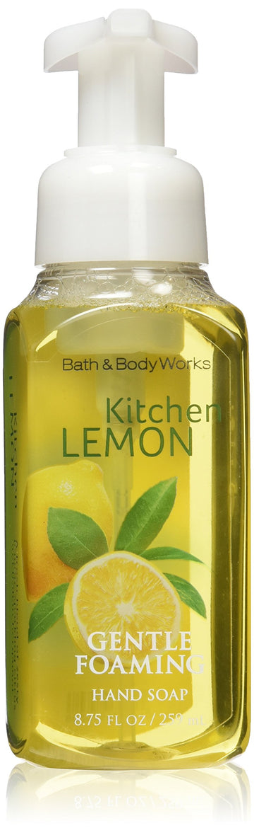 Bath & Body Works Limón de Cocina espuma suave derramándose, ideal para lavado de manos diario.