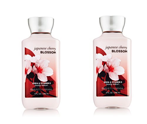 Loción Bath & Body Works Japanese Cherry Blossom doble pack, hidrata suavemente la piel y perfuma
