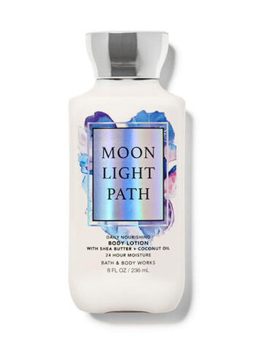 Moonlight Path de Bath & Body Works, loción para cuerpo y manos, hidratación duradera y absorción rápida.
