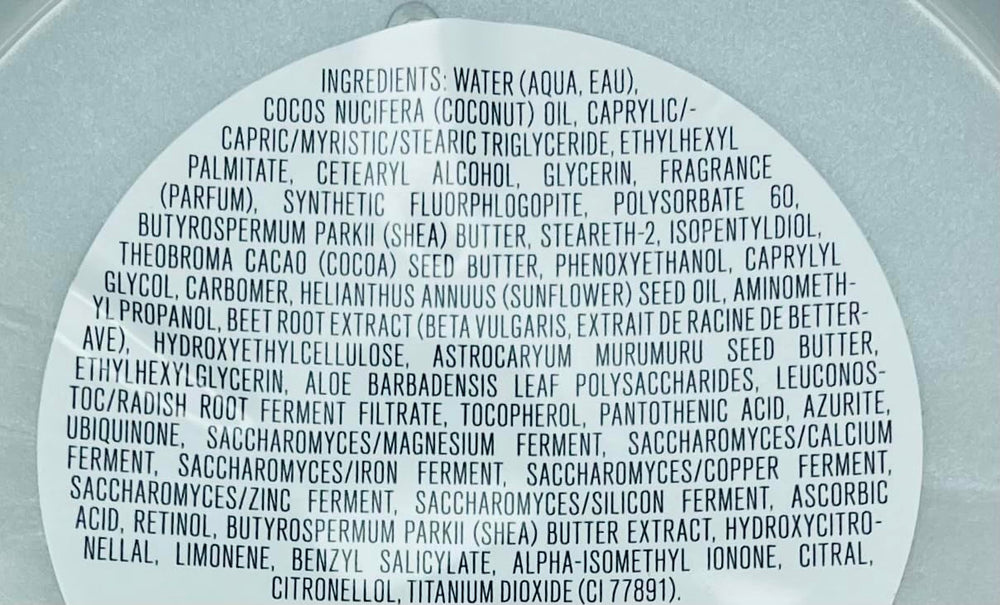 Bath & Body Works Platinum Whipped Butter aplicación suave para hidratar sin grasa.