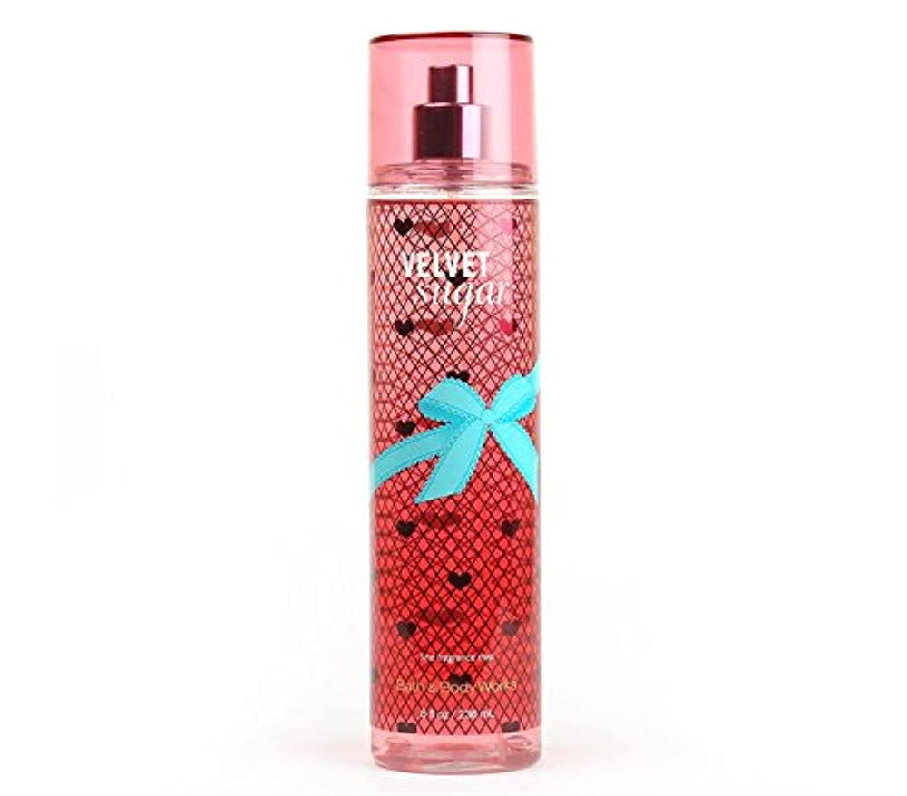 Bath & Body Works Velvet Sugar, botella, bruma perfumada para piel suave y aroma duradero.