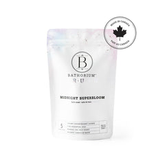 Bathorium Medianoche Floral rosa bulgar: baño de color violeta envolvente.