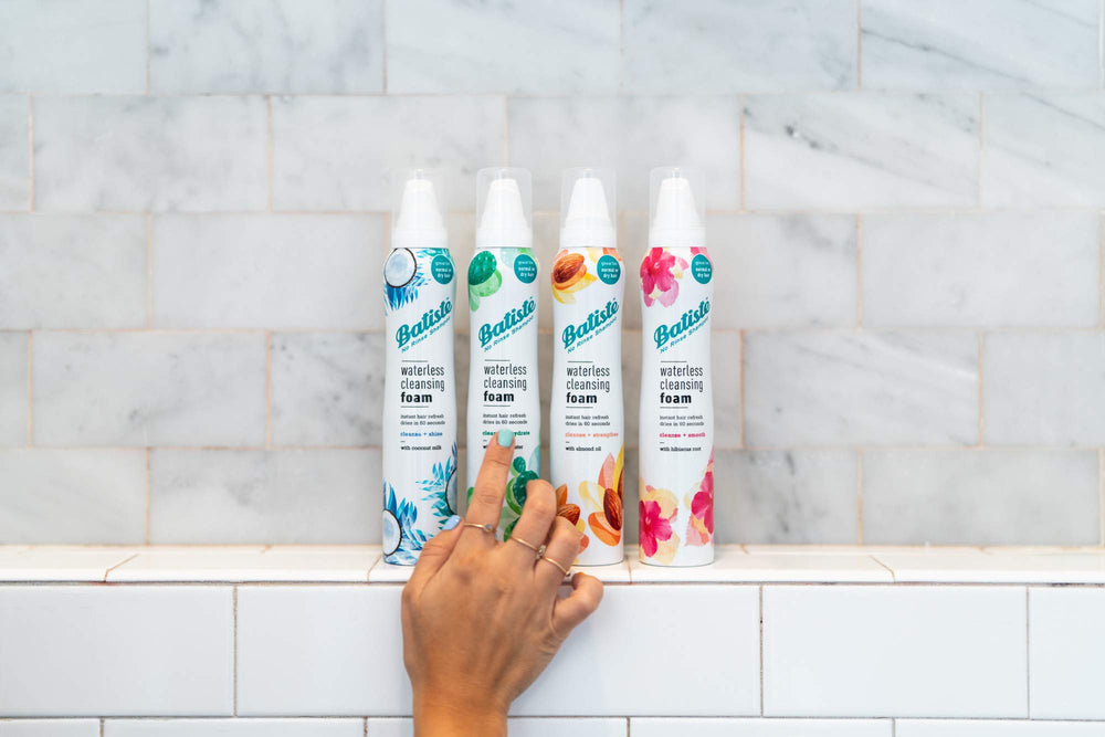 Batiste hidratación suave para el cabello, enfoque en la textura sedosa.