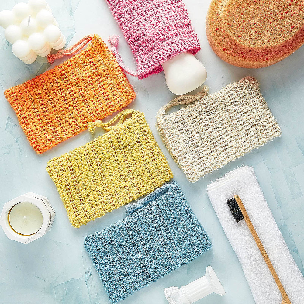 BBTO bolsa exfoliante para jabón en amarillo, facilita secado rápido tras el uso.