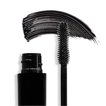 Forever Lash Mascara acompaña tu rutina diaria de maquillaje.