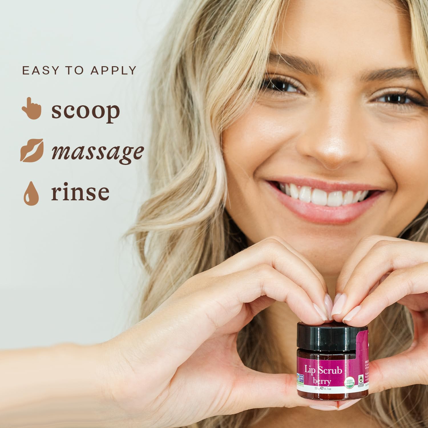 Beauty by Earth presenta una composición natural para exfoliante labial frambuesa.