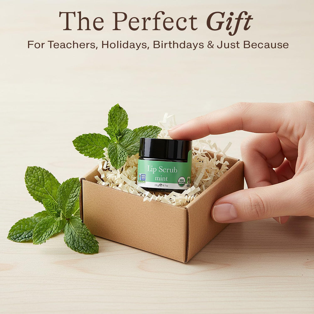 Beauty by Earth exfoliante labial menta aroma fresco para sensación vigorizante.