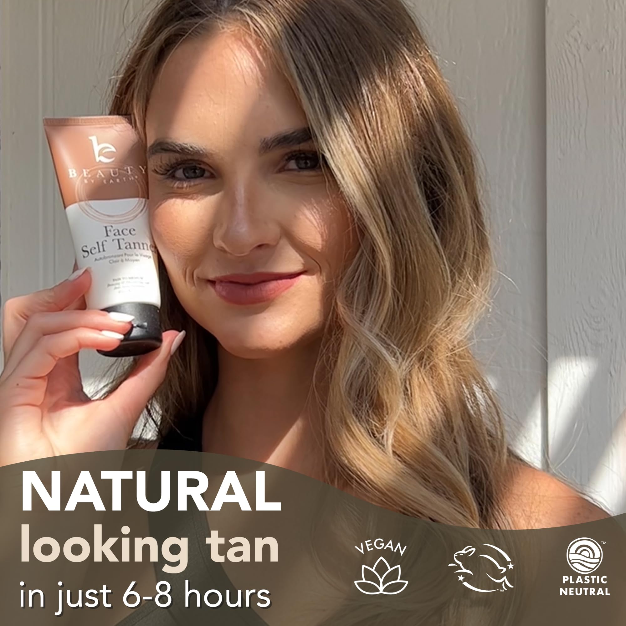 Beauty by Earth hidratante facial, fórmula no grasa para piel cómoda.