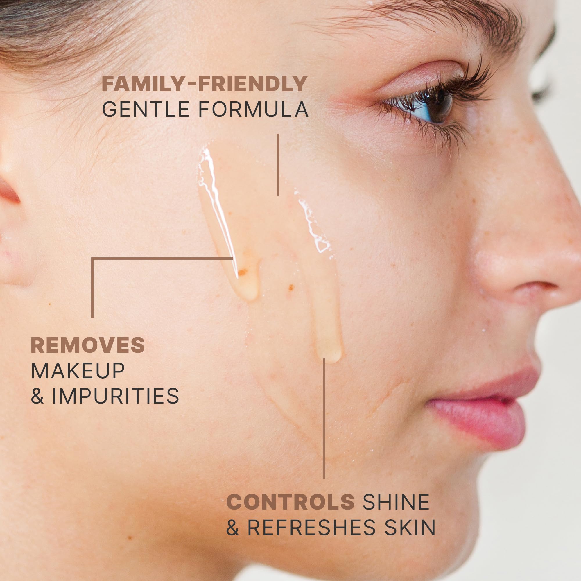 Beauty by Earth textura espuma suave: experiencia de limpieza suave para piel sensible.