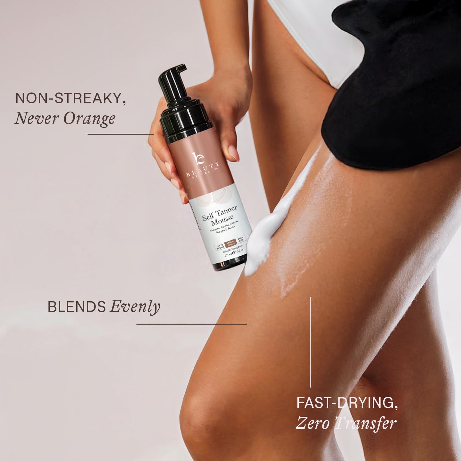 Beauty by Earth: textura de mousse suave para una aplicación uniforme.