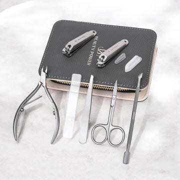 Corta uñas angulado Beauty Power, corte preciso para uñas limpias.