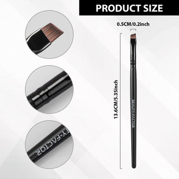 BeautyFactor uso doble delineado y detalle de cejas.