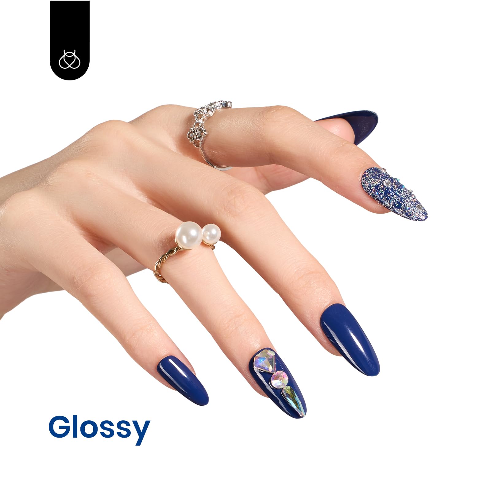 Beetles Esmalte Gel Uñas Azul Medianoche, aplicador preciso para cobertura suave.