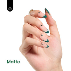 Beetles Esmalte Gel Verde Esmeralda, acabado brillante en uñas.