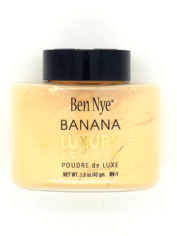 Ben Nye Luxury Powder Banana, envase de 1,5 oz, acabado mate suave.